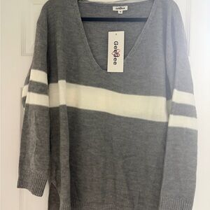 GeeGee Gray V-Neck Sweater with White Stripe